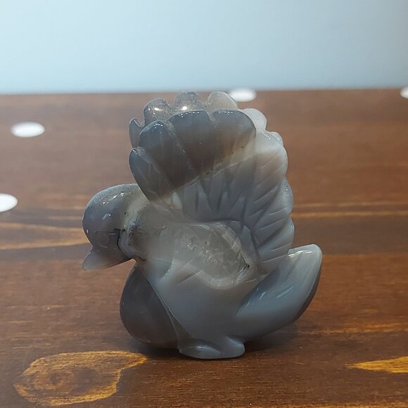 Gorgeous Gray Agate & Druzy Swan - Picture 8 of 11